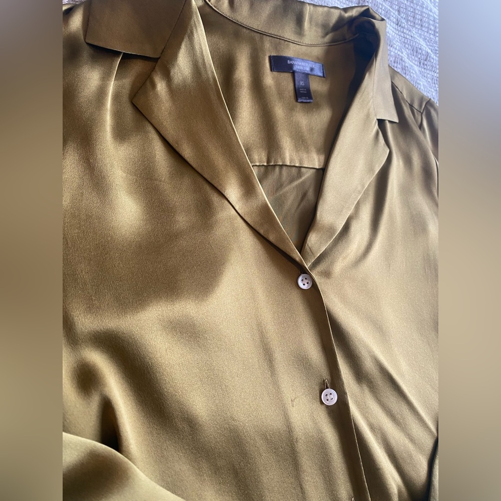 Banana Republic SILK RESORT SHIRT - Picture 4 of 10